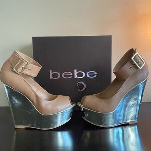 Bebe Isabel tan/gold reflecting wedge with ankle strap with buckle! Size 9